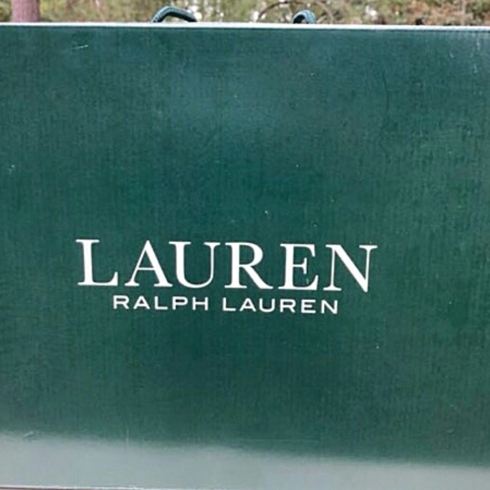 RALPH LAUREN-GREEN BOOT BOX- Attached
